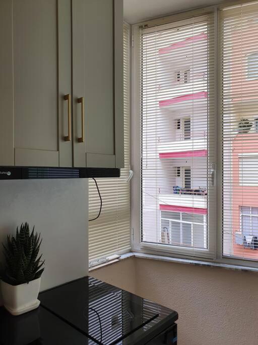 Cozy Apartment Near Ohrid Lake Pogradec Exterior photo